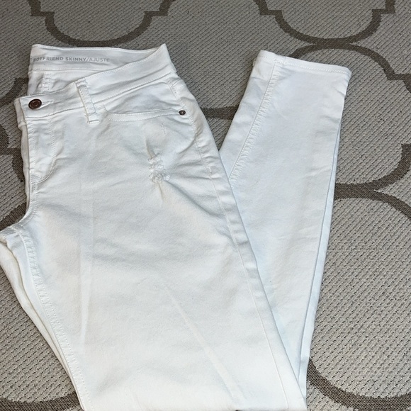 Old navy boyfriend skinny distressed patch knees white jeans, size 0 - Picture 1 of 17